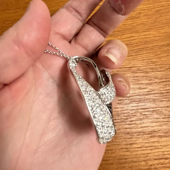 SterlingSilverBlack&ClearCrystalHeartPendantNecklace - Picture 4 of 8